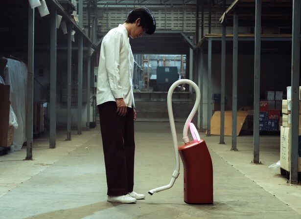 亡き妻の魂が“掃除機”に…カンヌで大絶賛を集めたタイ映画『ユースフル・ゴースト』日本公開決定