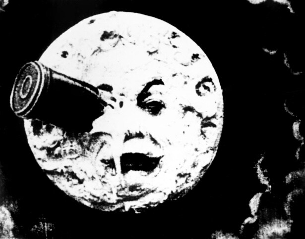 SF映画の原点ともいえるジョルジュ・メリエス監督の『月世界旅行』(1902)