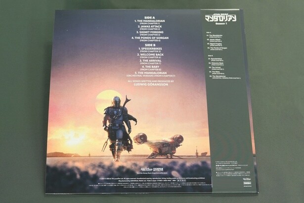 LPのサイズ感にワクワクが止まらない