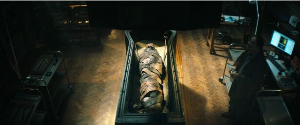 【写真を見る】ジェイソン・ブラム&ジェームズ・ワンのプロデュースのもと、“ミイラの呪い”が現代に！