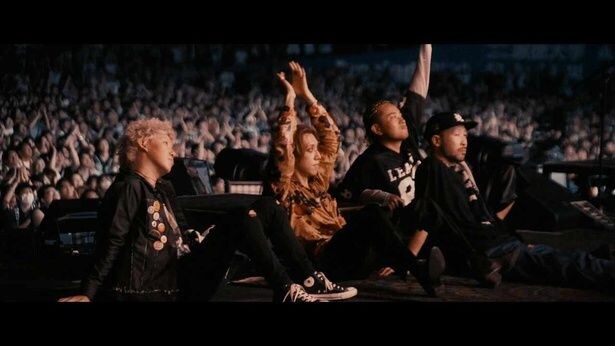 ロックバンド、SUPER BEAVERの結成20周年アニバーサリーイヤーに密着した『SUPER BEAVER LIVE & DOCUMENTARY -現在地-』が3位