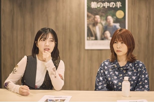 演技とコントの芝居の違いを語る2人