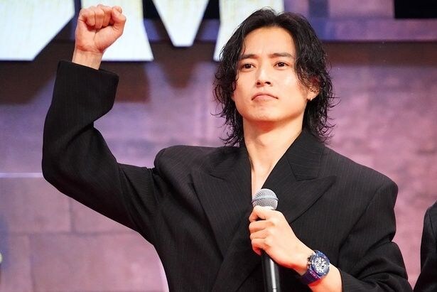 「今年の夏は『キングダム』でみんなで熱くなって！」と呼びかけた