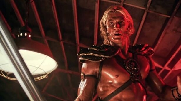 ドルフ・ランドレンがヒーマンを演じた(『マスターズ　超空の覇者』)