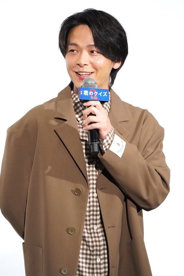 人生をクイズに捧げた主人公の三島玲央役の中村倫也