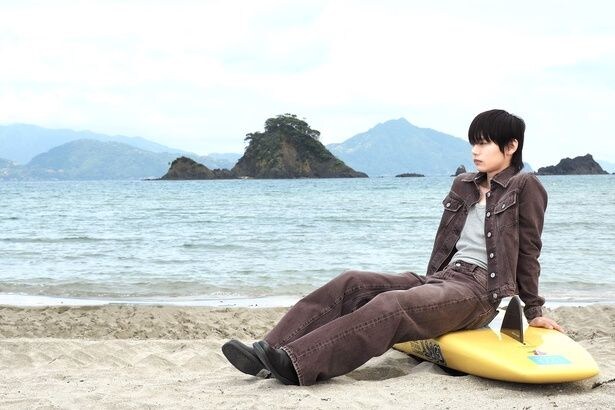 海を眺めながら、撮影を懐かしんだ