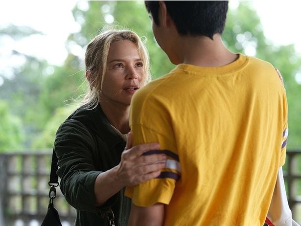 日本人初のカンヌ国際映画祭女優賞に輝いた『急に具合が悪くなる』が2位