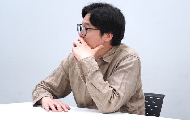 本作では最初に作成したプロットがほぼそのまま脚本になったと振り返る酒井善三監督
