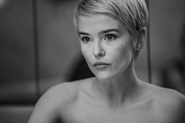『勝手にしやがれ』でパトリシアを演じたジーン・セバーグ役のゾーイ・ドゥイッチ(『ヌーヴェルヴァーグ』)