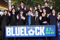 『ブルーロック』高橋文哉、&TEAM・Kに「ハッピーバースデー！」　スクリーンデビューを祝福