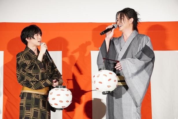 仲の良さあふれる笑顔満開の舞台挨拶