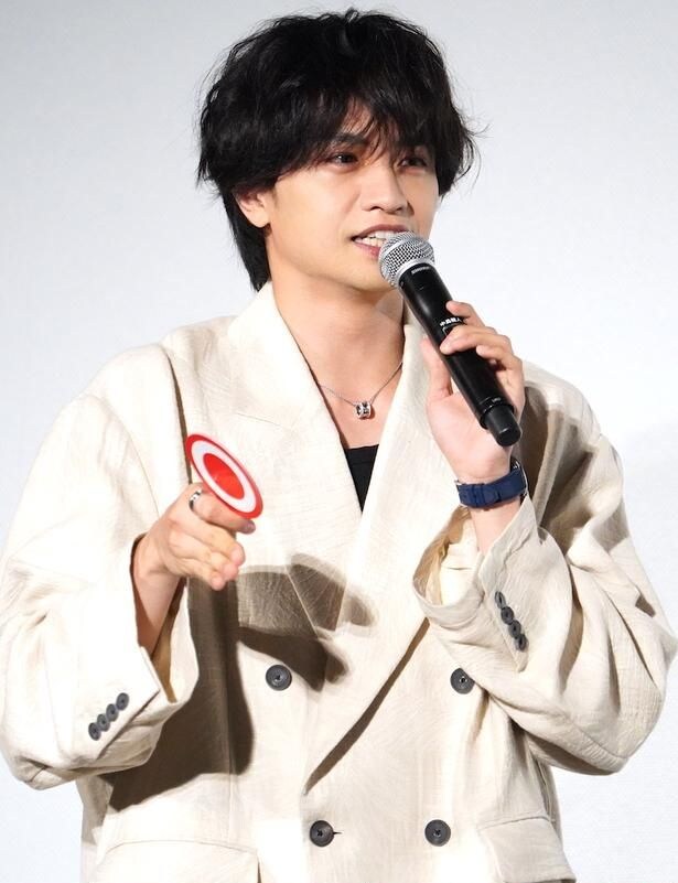 “360度全方位イケメン”の主人公、神崎麗司役の中島健人