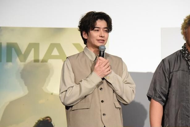 冷静に戦況を把握しながら河了貂の補佐役を務める田孝役の武田航平