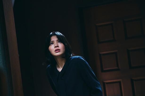 【写真を見る】鎮西寿々歌、単独初主演にしてホラー初挑戦となる映画『だぁれかさんとアソぼ?』