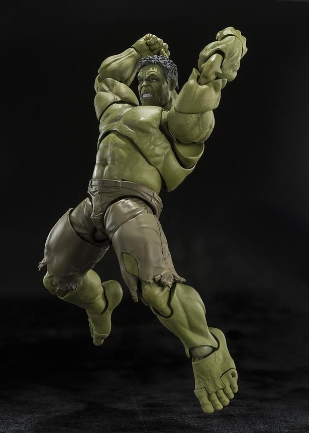 ムキムキのボディを生かしたポージングも自由自在だ(「S.H.Figuarts ハルク(スパイダーマン：ブランド・ニュー・デイ)」)