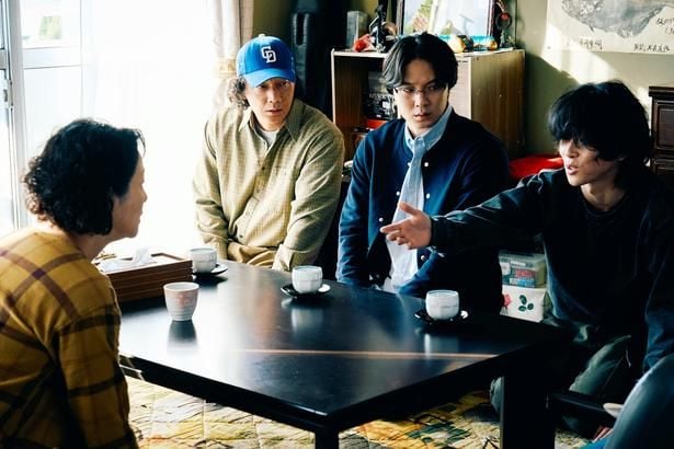 【写真を見る】磯村勇斗、末澤誠也、綾野剛のインタビューもあわせて公開！