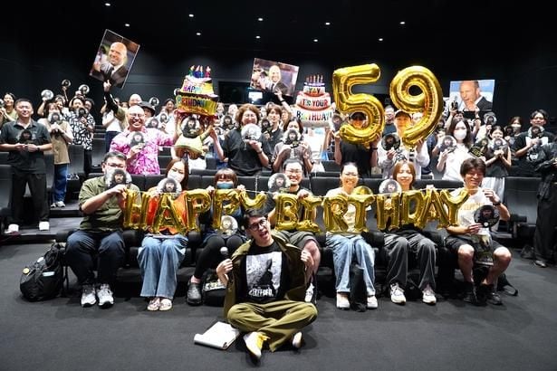 熱烈ファンのステイサム兄貴への愛が爆発！『シェルター』試写イベントでジェイソン・ステイサム誕生日記念「第一回ステイサム・アカデミー賞」を“勝手に”開催