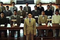 「戦争は突然ではなく人々の選択の積み重ねで始まる」「いま、私たちが直面している現実でもある」…『開戦前夜』が問いかけるメッセージを映画ファンはどう観た？