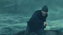 『シェルター』ジェイソン・ステイサム演じる元特殊部隊員による荒れ狂う海での救出劇シーンをチラ見せ！