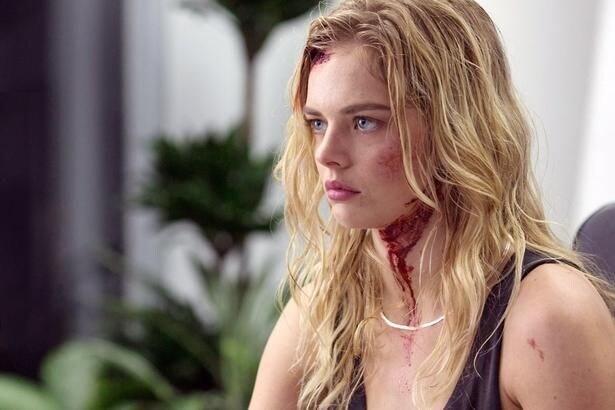 【写真を見る】数々のホラー映画で存在感を放つこの爆イケ美女の正体とは?(『Z Inc. ゼット・インク』)