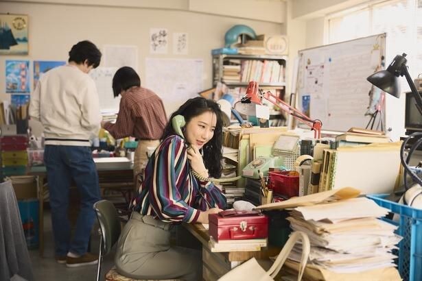 会社と上司を提訴することになる恵(ファーストサマーウイカ)