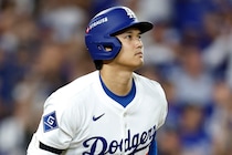 大谷翔平が１試合２発の大暴れ！ WCS初戦で先頭打者弾＆特大２ランにLAファン歓喜「この男は最高だ」「そんな遠くまで打つのはショーだけ！」