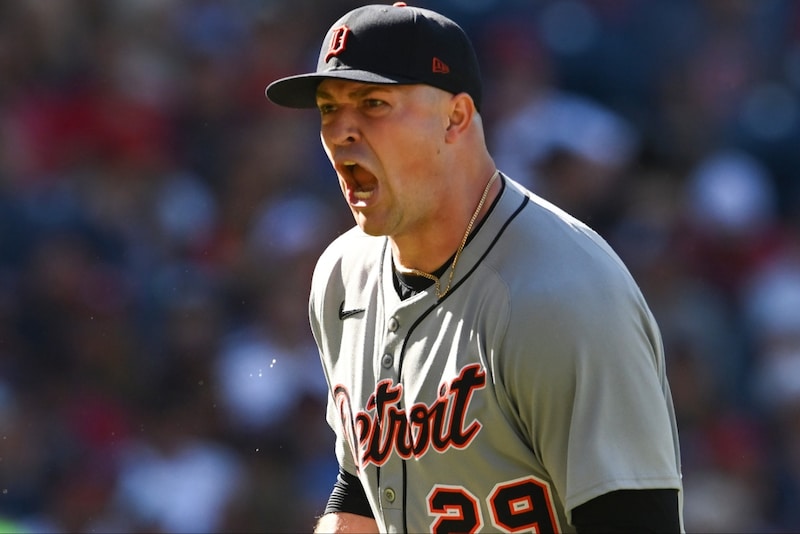 「彼はモンスターだ」スクーバル、14K＆100マイル超連発の圧巻投球！ 敵地でガーディアンズをねじ伏せ、地区シリーズ進出に王手