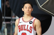 河村勇輝の“意外な一面”をブルズのチームメイトが告白「俺は『おはよう』って挨拶しただけなのに…」＜DUNKSHOOT＞