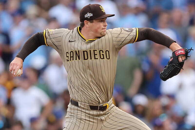 パドレスのメジャー最強リリーフ陣が異例の「全員回またぎ」で躍動！完封リレーでカブスとのシリーズ成績を１勝１敗のタイに戻す