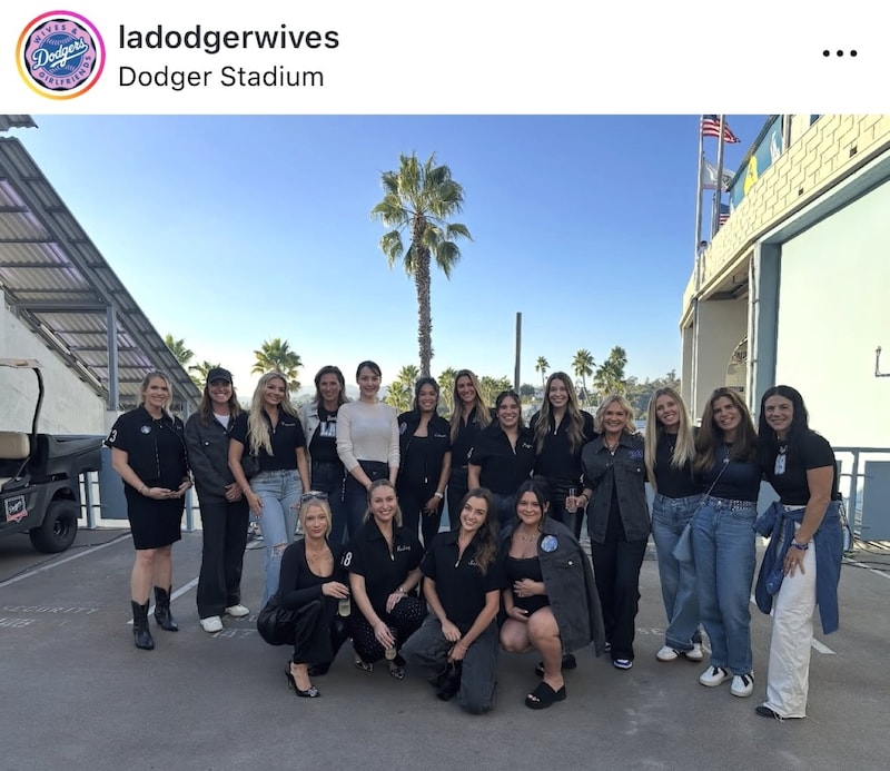 「めっちゃ綺麗！」爽やかコーデの大谷真美子さんがドジャース奥さま会の集合写真に連日登場→ネット歓喜！「気品が漂う」「高身長ですぐわかる」