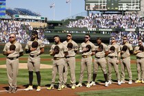 PS敗退パドレスベンチが審判団に激高！「サンディエゴの皆さん、品位を忘れずに！ 来シーズンまた会いましょう」ドジャースメディアが煽り投稿