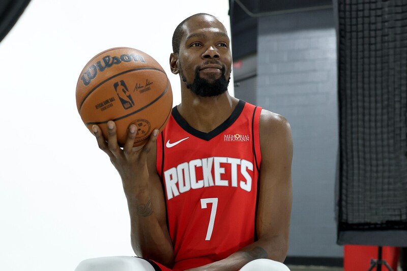 「挑戦的な態度でプレーするのは、彼の年齢なら悪くない」デュラントがロケッツの俊英を称賛「素晴らしいシーズンを過ごす」＜DUNKSHOOT＞