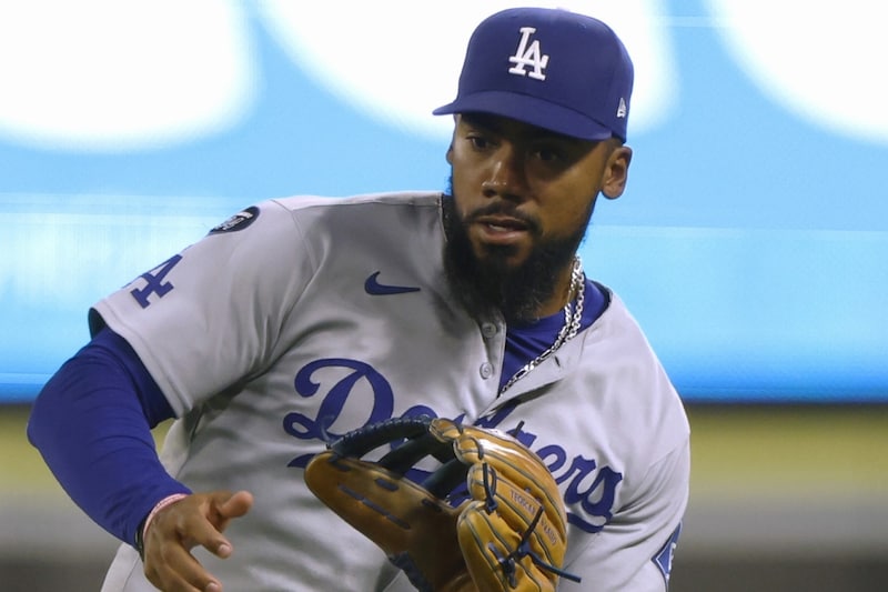 「何をやっているんだ!」大谷翔平が2回に3失点…米メディアや記者は右翼手T・ヘルナンデスを辛らつ批判「これほど守備がひどい選手はいない」