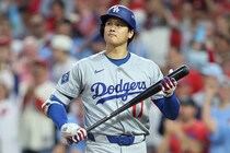 大谷翔平は衝撃の４打席連続三振。しかし、ドジャースはその後T・ヘルナンデスの３ランホームランで…【地区シリーズ第１戦／フィリーズ戦】