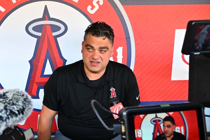 最下位エンジェルス、ミナシアンGMの会見対応に現地メディアが辛辣見解「本質的な質問を回避するか、定型的な発言を繰り返すだけだ」