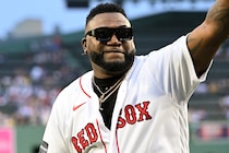 「まさに鬱憤晴らし」ヤンキースが地区Sで２連敗、MLB通算541発レッドソックスOBの挑発発言に米誌が反応「テレビの前で塩を塗り込むようにからかっている」