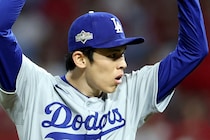 ２戦連続セーブの佐々木朗希は「とてつもなく大きな武器」同僚が大絶賛！「自信に満ち溢れている」最もプレッシャーがかかる場面でも「冷静沈着」