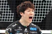 「しっかりと勝ち切れた」サントリーに逆転勝ちのペルージャ石川祐希「日本代表として一緒に戦ってる仲間が対戦相手にいるのは、新鮮な経験」【バレーボール】