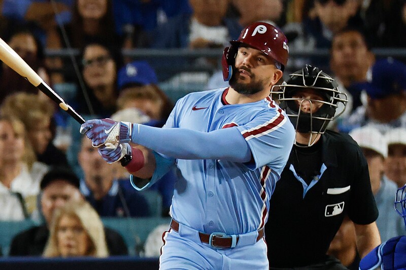 「きたぁ!!!」「お目覚め」シュワーバーが山本由伸から特大同点アーチ! まさかの一発に列島衝撃「どれだけ飛ばすんだよ」