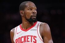 デュラントが圧巻の新天地デビュー！“元相棒”加入の噂には「俺には全くわからない」＜DUNKSHOOT＞