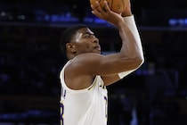 【NBA】八村塁が３本の３ポイント含む16得点と躍動！日本人史上最長のキャリア７年目に向けて順調な仕上がり＜DUNKSHOOT＞