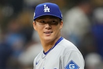 山本由伸が９回111球の熱投、PS日本人選手初の完投に称賛の嵐「しかも敵地で。すごい」「この体の小ささでも世界的なプレーヤーになれる事を証明」