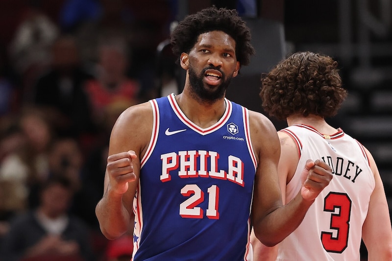 全盛期のシャックに対抗しうる現代ビッグマンは？ハワードは“後輩”エンビードをプッシュ「問題を引き起こせる唯一の選手かも」＜DUNKSHOOT＞