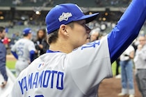 メジャー初完投の山本由伸「信じられない。本当に信じられないね」チームメイトや対戦相手が絶賛「驚異的だった」