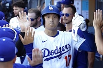 大谷翔平、技あり三塁打で“MLB史上初”＆球団史上48年ぶり３人目の快挙達成「複数の先頭HRと先頭三塁打を記録した唯一の選手だ」