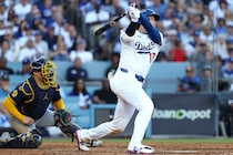 ドジャース大谷翔平、ブルワーズのミジオロウスキー投手に翻ろうされ…。第３打席は空振り三振【NLCS第３戦】