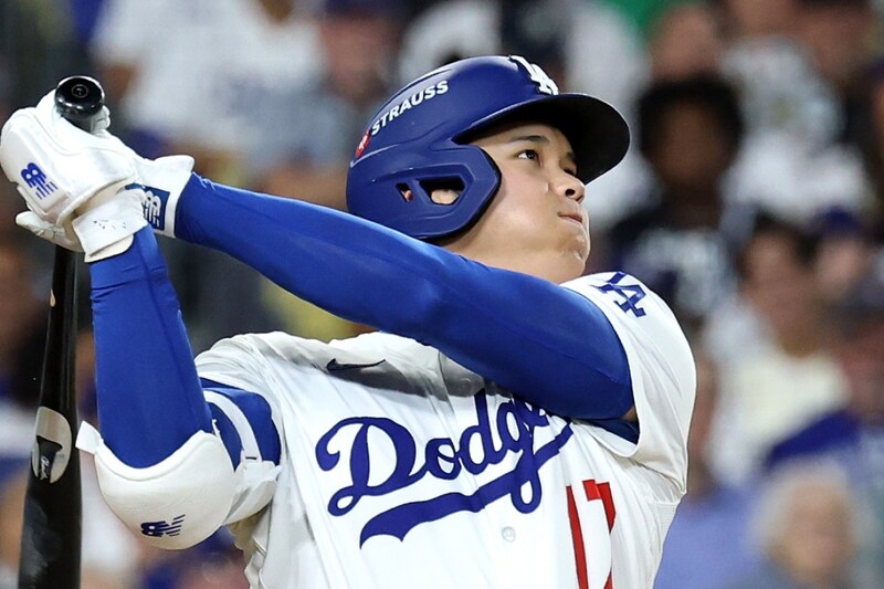 圧巻4連勝のドジャース、WS進出決定! 大谷翔平10K無失点で勝利投手&衝撃の3本塁打、9回は佐々木朗希がクローズ