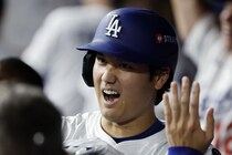 「僕らがブルズ、彼はジョーダンだ」同僚ベッツも大谷翔平の離れ業に興奮！ ７回途中無失点＆３本塁打「僕らも一緒に突き進む」