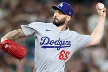 ドジャース左腕スコット、WS復帰に微かな望みか　ロバーツ監督「チームに加わる可能性ある」も地元メディアは懐疑的