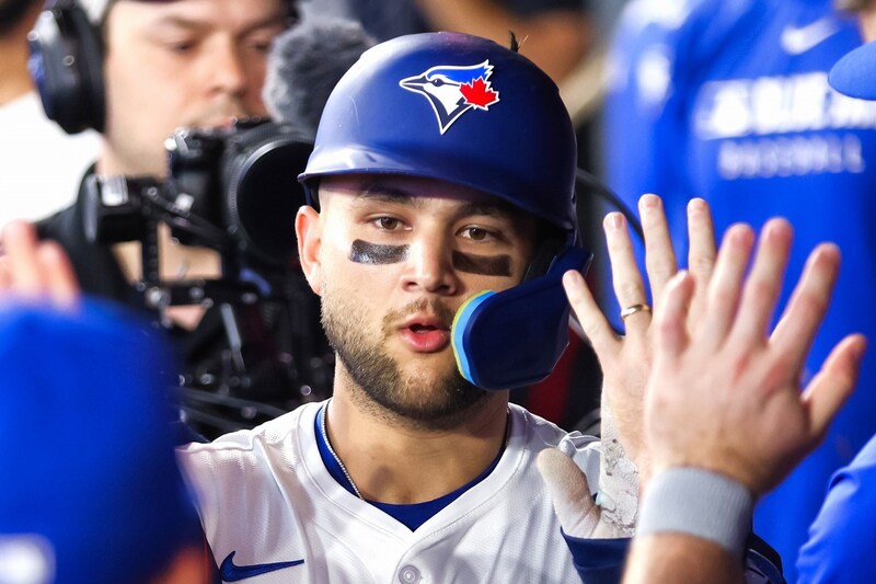 ドジャースとのWSで“打率リーグ2位”のブルージェイズ遊撃手復帰か「準備はできている」 出場すれば約1か月半ぶり